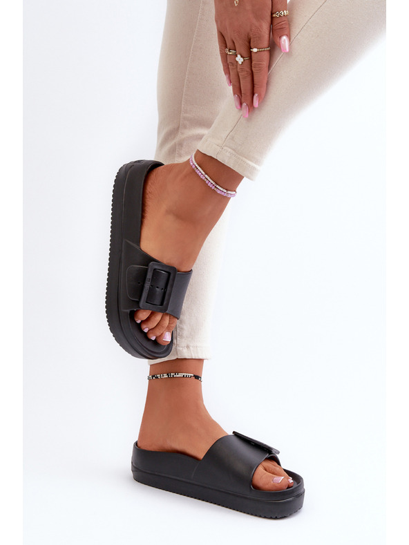 BIG STAR SHOES Női platform habszivacs papucs csattal Big Star Fekete