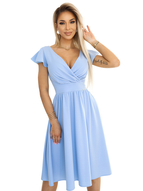 numoco Ruha nyakkivágással és rövid ujjakkal - világoskék Numoco