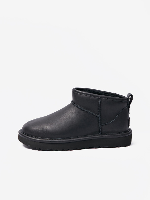 UGG Fekete UGG Classic Ultra Mini női bakancs