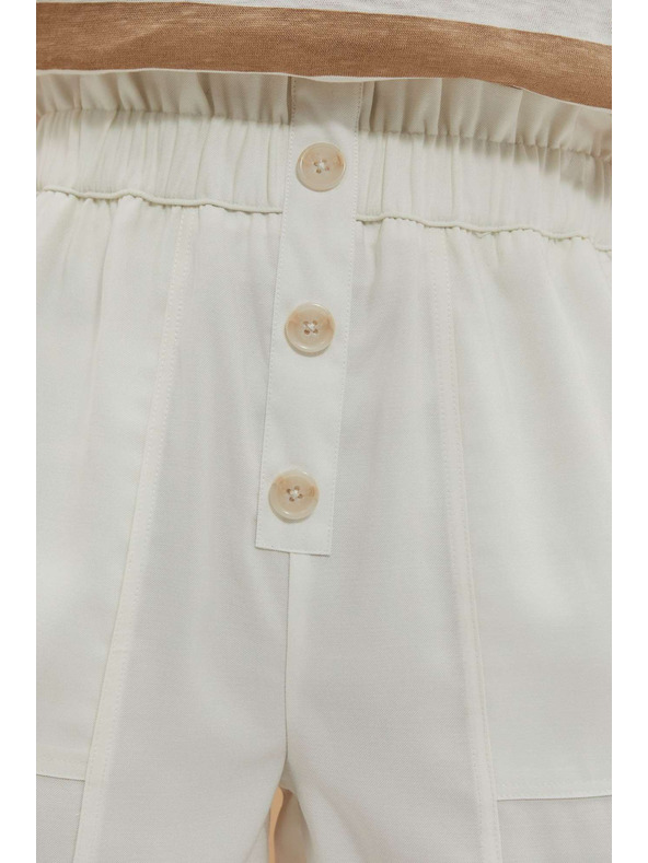 Moodo Fehér női rövidnadrág Moodo