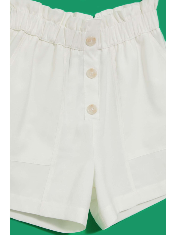 Moodo Fehér női rövidnadrág Moodo