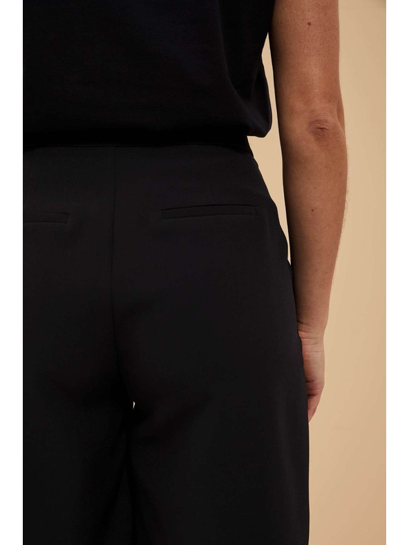 Moodo Fekete női Moodo rövidnadrág