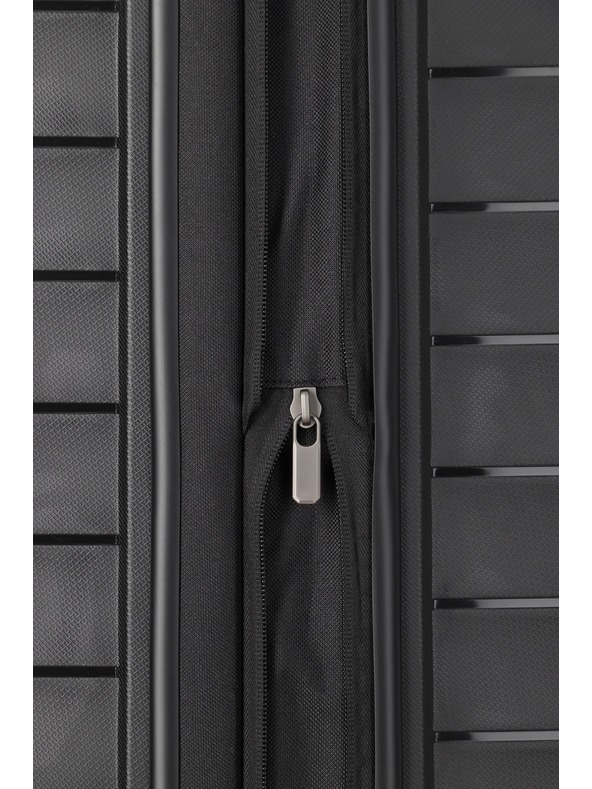 Travelite Travelite Mooby M fekete bőrönd