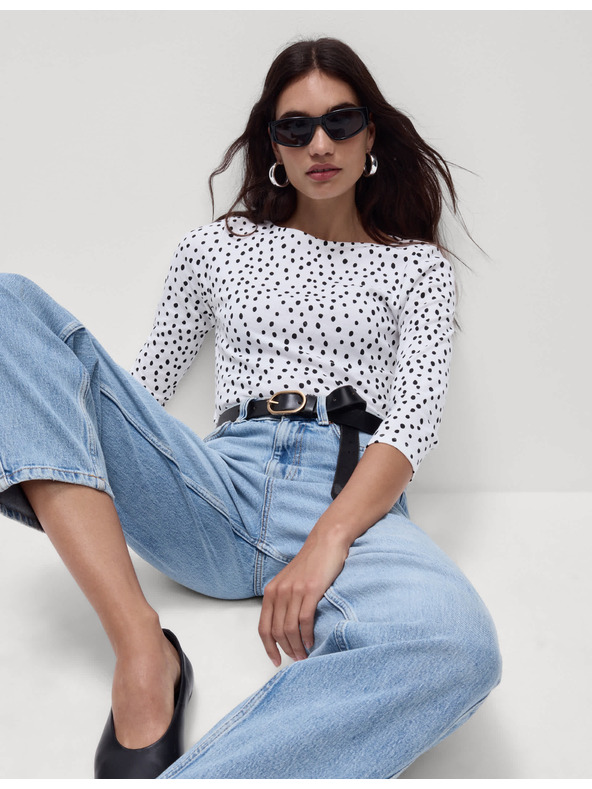 Marks & Spencer Tiszta pamut felső csónaknyakkal és nyomott mintával, karcsú szabás Marks & Spencer fehér