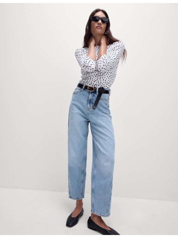 Marks & Spencer Tiszta pamut felső csónaknyakkal és nyomott mintával, karcsú szabás Marks & Spencer fehér