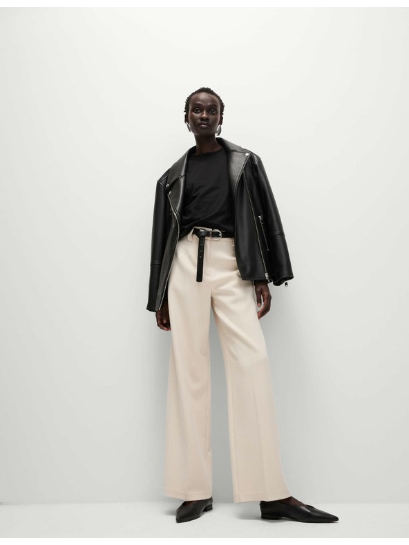 Marks & Spencer Négyzetes szabású kerek nyakú póló tiszta pamutból Marks & Spencer fekete