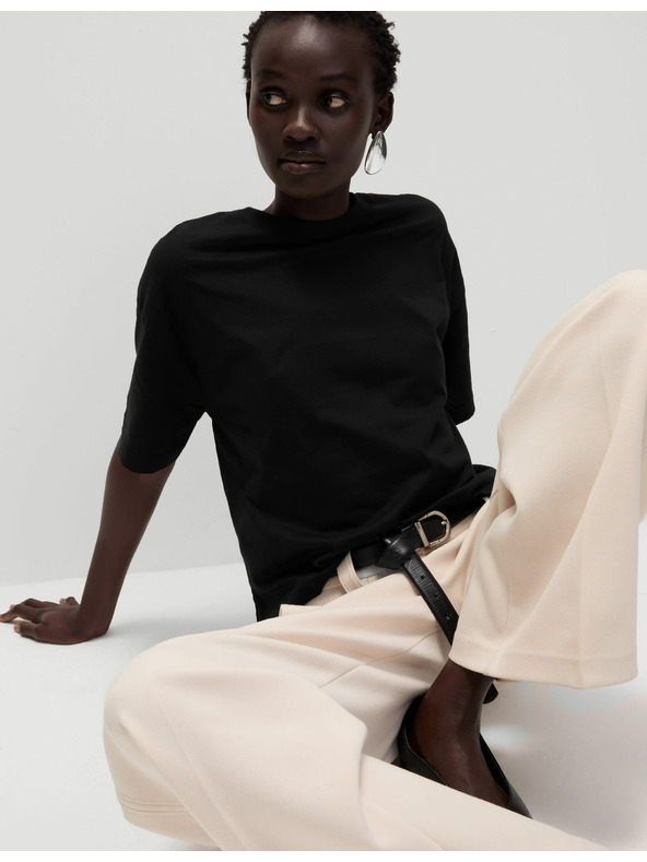 Marks & Spencer Négyzetes szabású kerek nyakú póló tiszta pamutból Marks & Spencer fekete