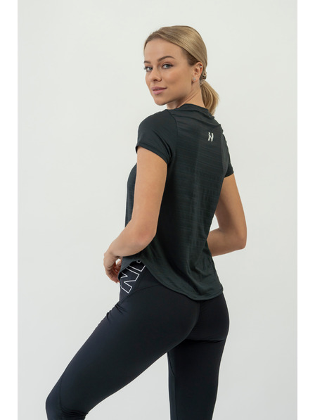 Nebbia FIT Activewear "Airy" póló fényvisszaverő logóval 438 Nebbia