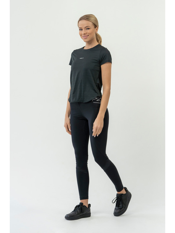 Nebbia FIT Activewear "Airy" póló fényvisszaverő logóval 438 Nebbia