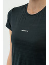 Nebbia FIT Activewear "Airy" póló fényvisszaverő logóval 438 Nebbia