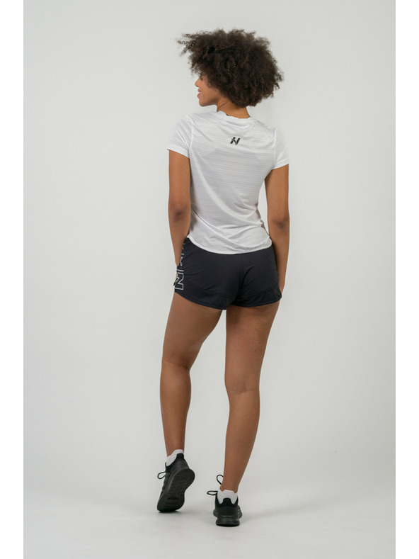Nebbia FIT Activewear "Airy" póló fényvisszaverő logóval 438 Nebbia