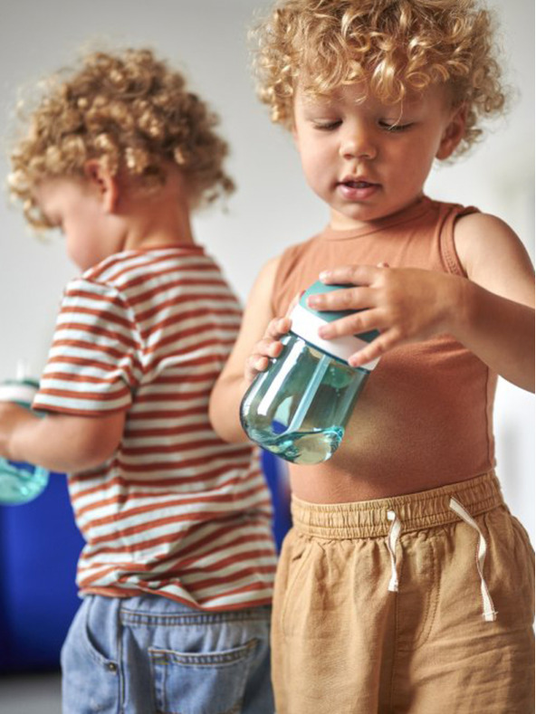 Mepal Mepal Gyermek itatópohár szívószállal Mio 300 ml Türkiz