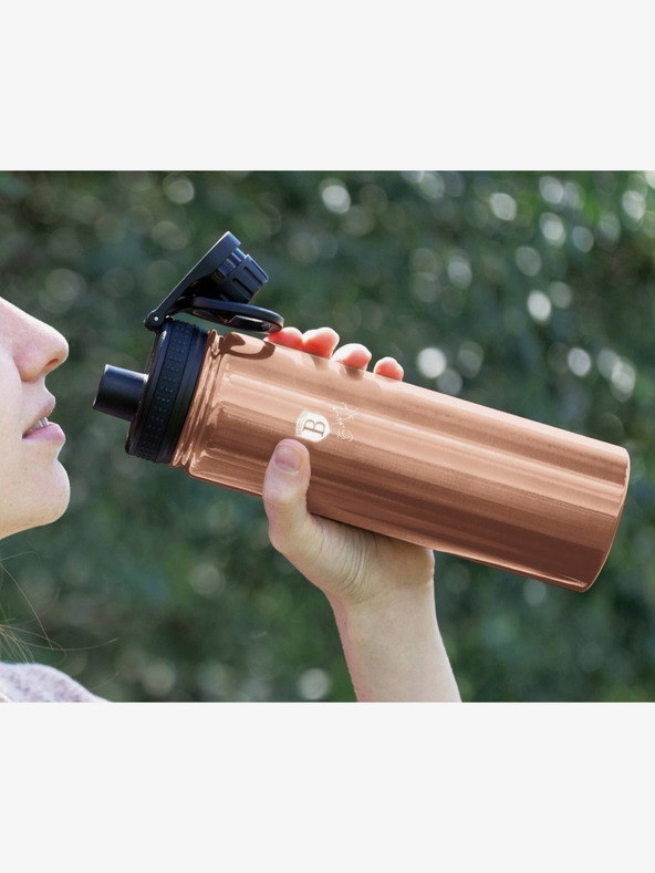 Berlingerhaus Rozsdamentes acél sport palack 0,72 l BERLINGERHAUS Rosegold Metallic Line