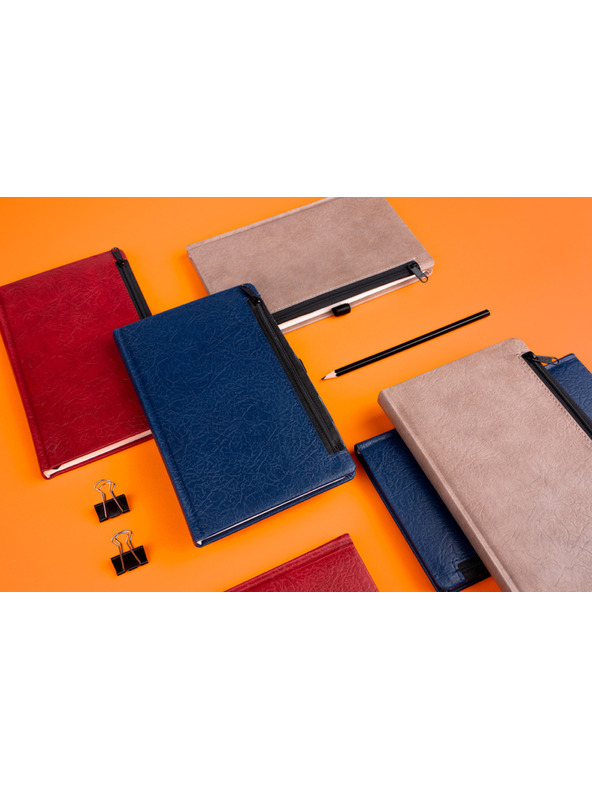 NOTIQUE NOTIQUE Hardy kék jegyzetfüzet, vonalas, 13 x 21 cm