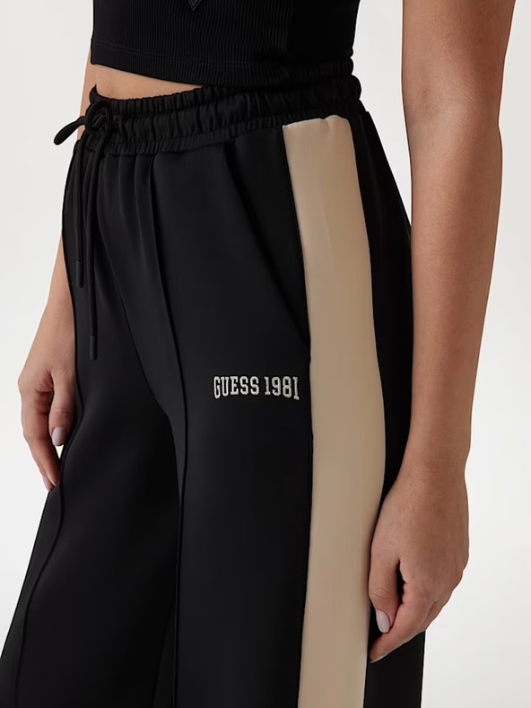 Guess Jeans Guess jeans fekete egyenes szabású női jogging nadrág