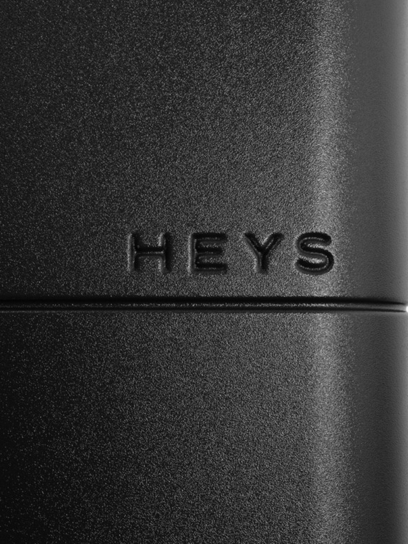 Heys Fekete utazóbőrönd Heys Zen L Fekete