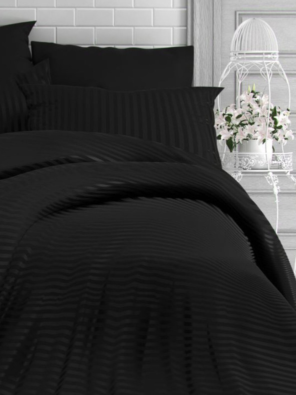 Kvalitex Francia szatén kiterjesztett ágynemű csíkkal 1+2, 240x220, 70x90cm FEKETE