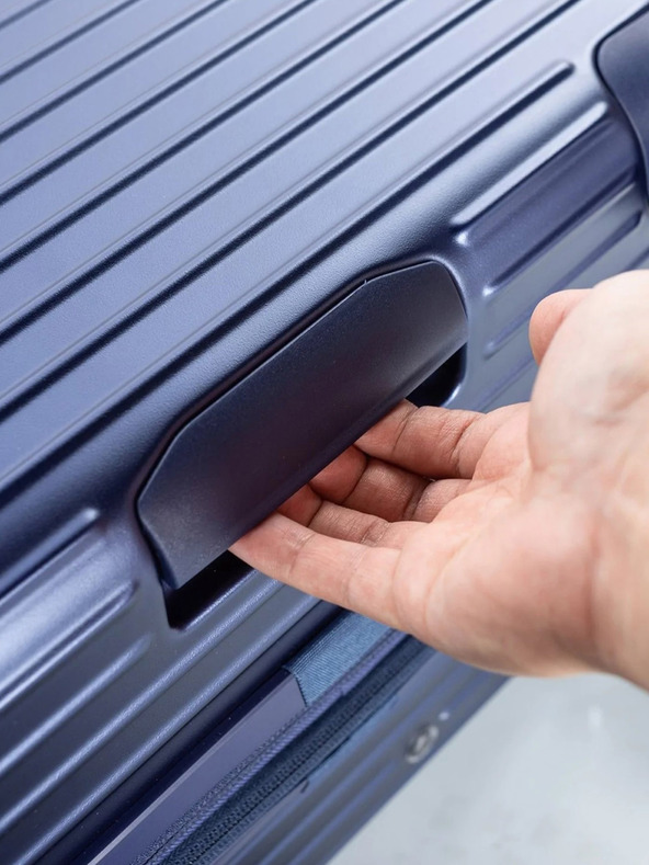 Heys Kék utazóbőrönd Heys Cruze M Navy