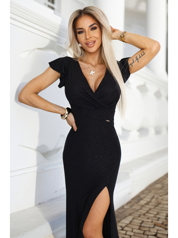 numoco IRINA ragyogó hosszú fekete ruha csillogással, átlapolt dekoltázzsal és combhasítékkal | Numoco