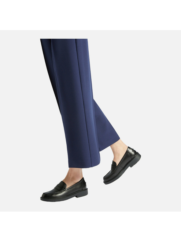 Geox Fekete Geox Spherica EC-1 női mokaszín