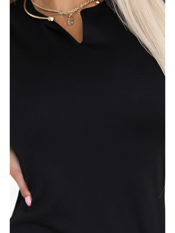 numoco Érzéki ceruzaruha rövid ujjakkal és díszített nyakkivágással