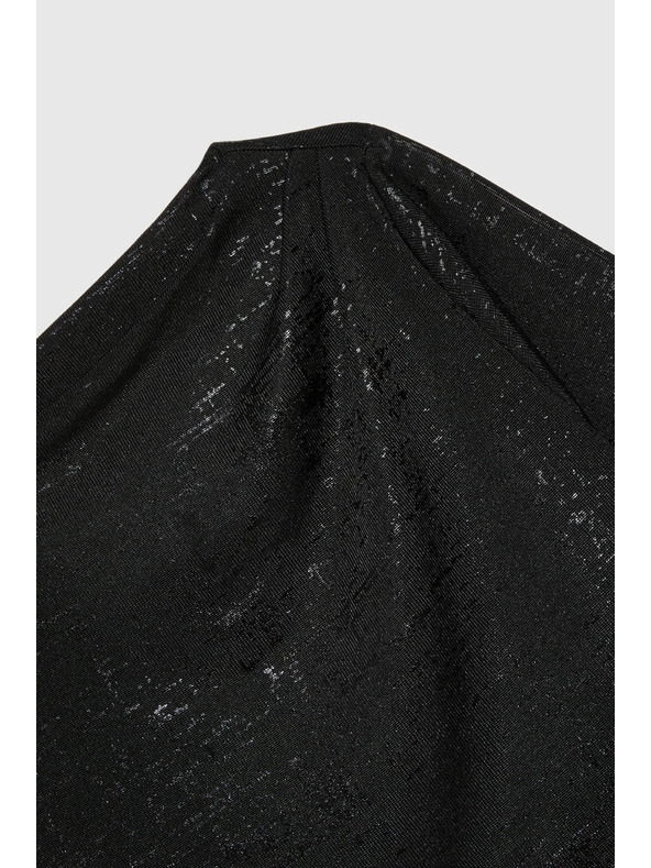 Moodo Fekete fodros nyakú hosszú ujjú blúz