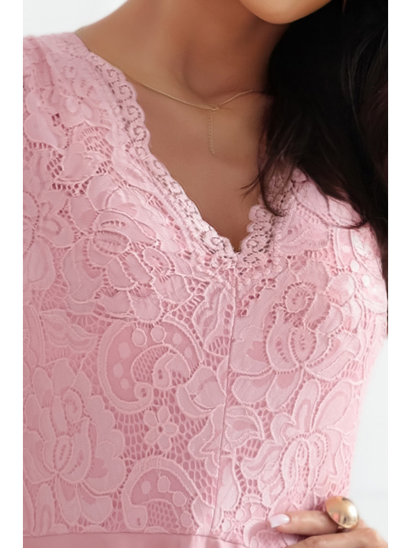 numoco Világos rózsaszín csipkés ruha