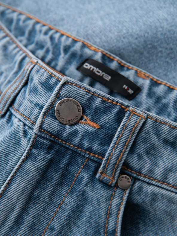 Ombre Clothing Férfi rövid farmerrövidnadrág lyukakkal és szakadásokkal - világoskék