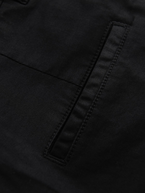 Ombre Clothing Férfi klasszikus chino rövidnadrág felhajtott szárral - fekete