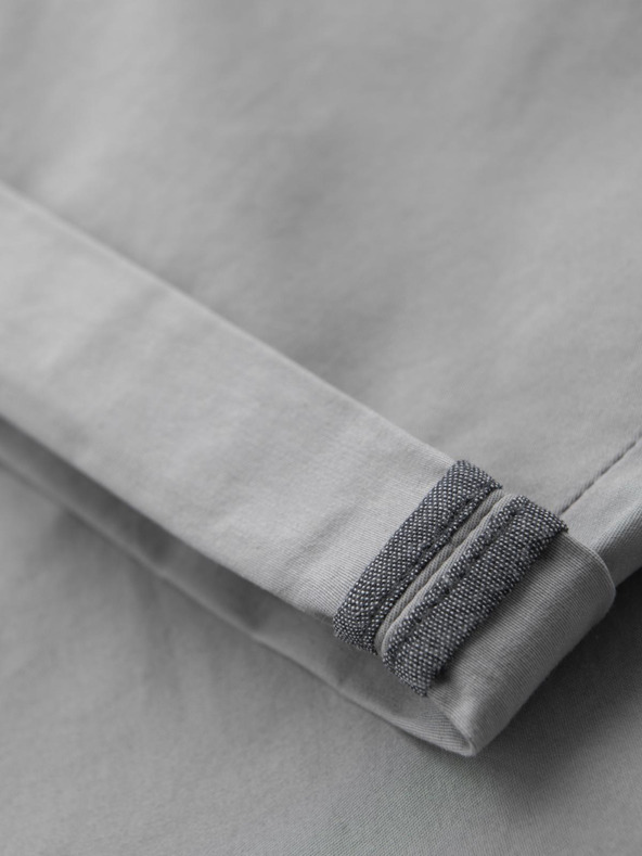 Ombre Clothing Férfi klasszikus chino rövidnadrág felhajtott szárral - szürke