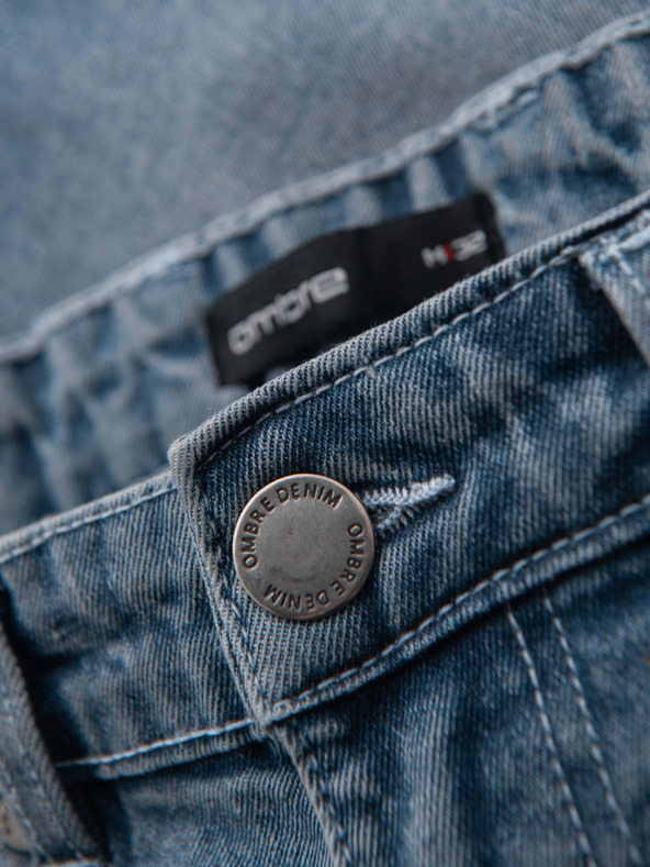 Ombre Clothing Férfi farmer rövidnadrág felhajtott szárral - világoskék