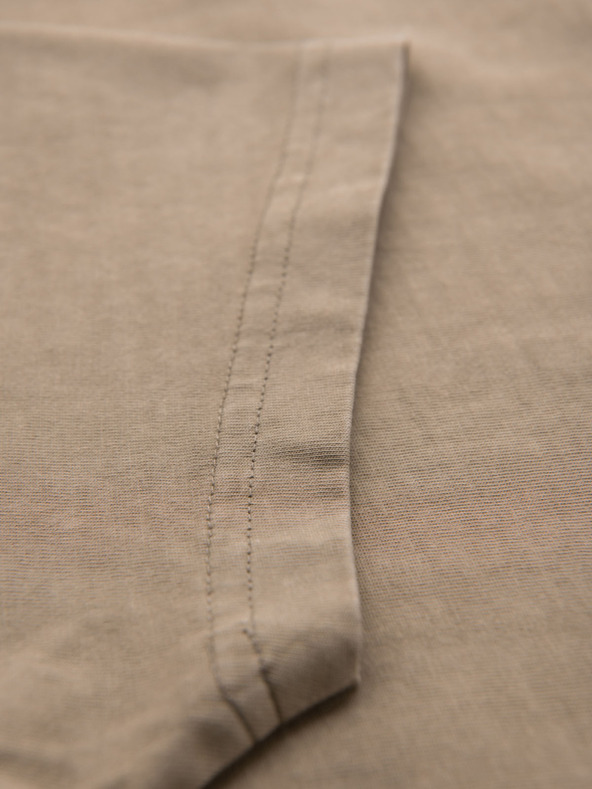 Ombre Clothing Pamut póló mellső és hátsó nyomattal - sötét bézs