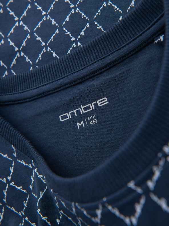 Ombre Clothing Férfi kötött póló teljes felületű nyomattal - sötétkék