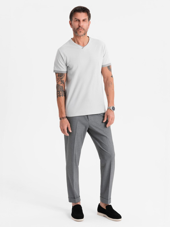 Ombre Clothing Férfi póló kontrasztos betétekkel és V-nyakkivágással - világosszürke