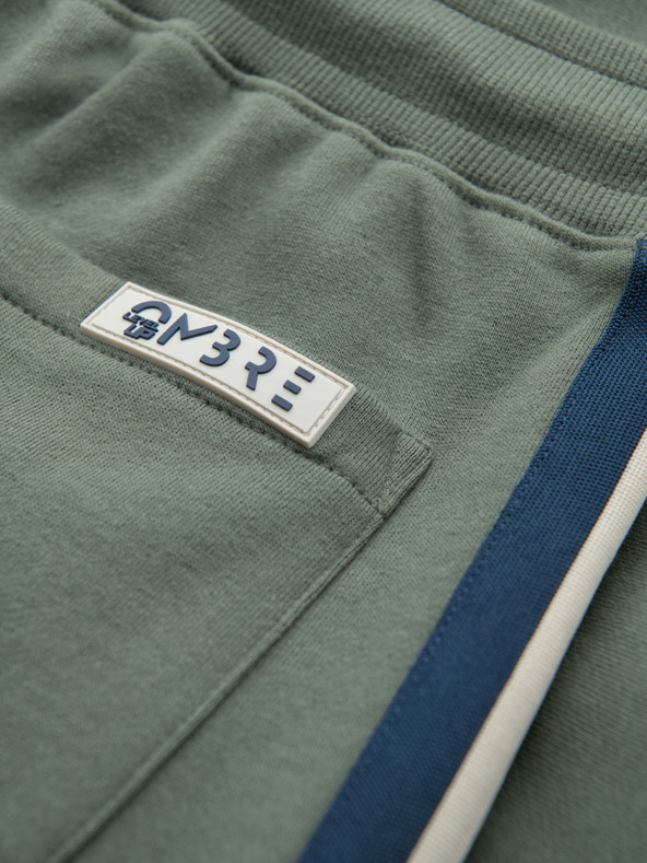 Ombre Clothing Férfi melegítő rövidnadrág szegéllyel és bordás derékkal - olíva