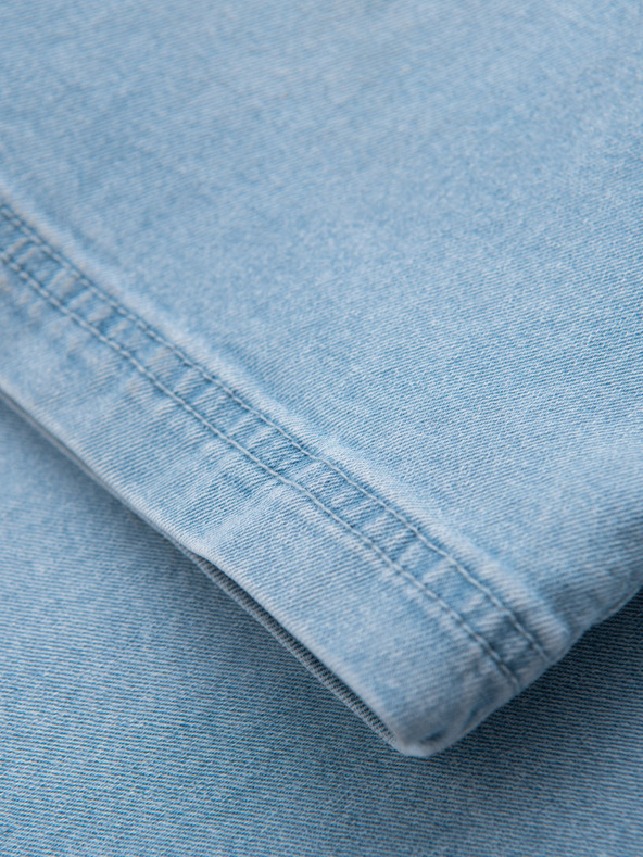 Ombre Clothing Férfi rövidnadrág rugalmas derékkal és mosott hatással - világoskék