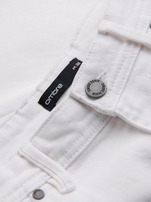 Ombre Clothing Férfi farmer rövidnadrág klasszikus szabással - fehér