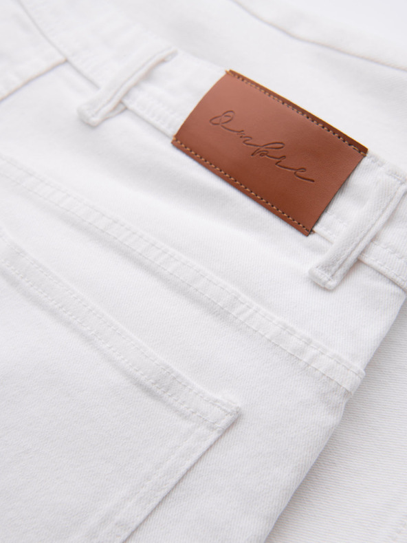 Ombre Clothing Férfi farmer rövidnadrág klasszikus szabással - fehér