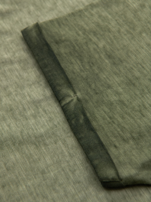 Ombre Clothing Férfi V-nyakú, mosott hatású pamut póló - olíva