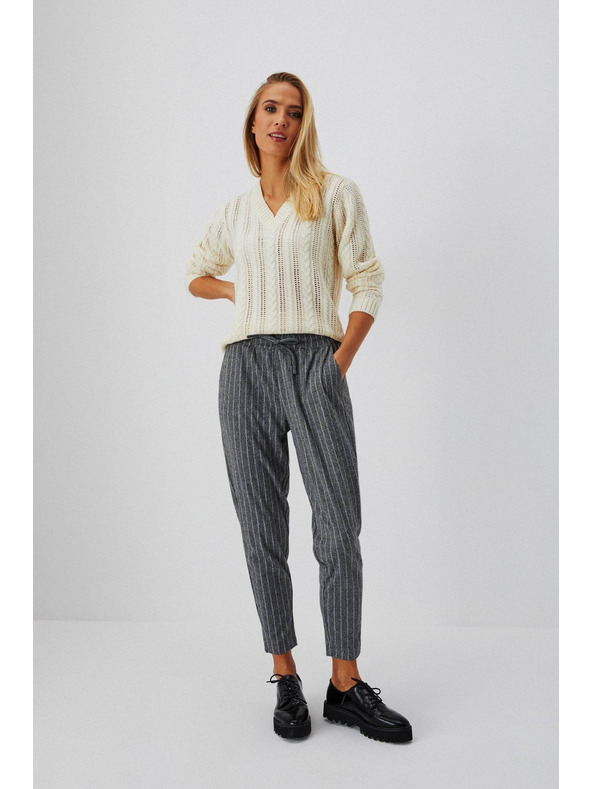 Moodo Krémes kötött pulóver fonatmintával