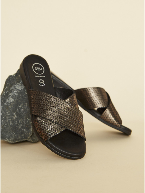 Ojju Fekete bőrpapucs OJJU