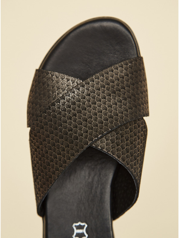 Ojju Fekete bőrpapucs OJJU