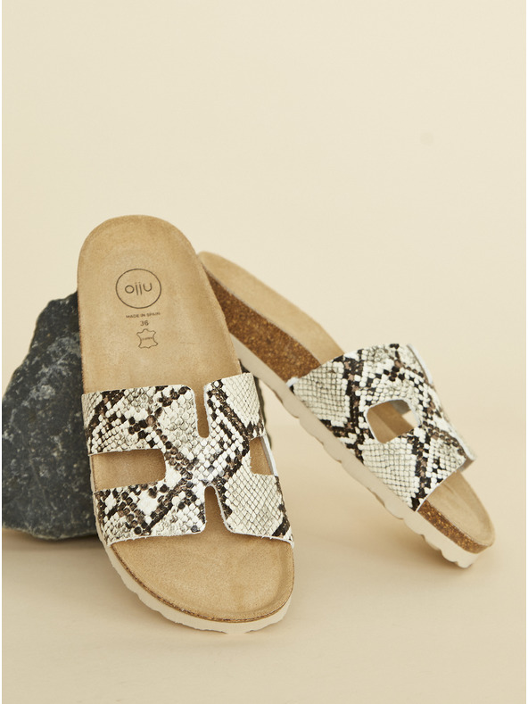 Ojju Bézs színű női kígyómintás papucs OJJU