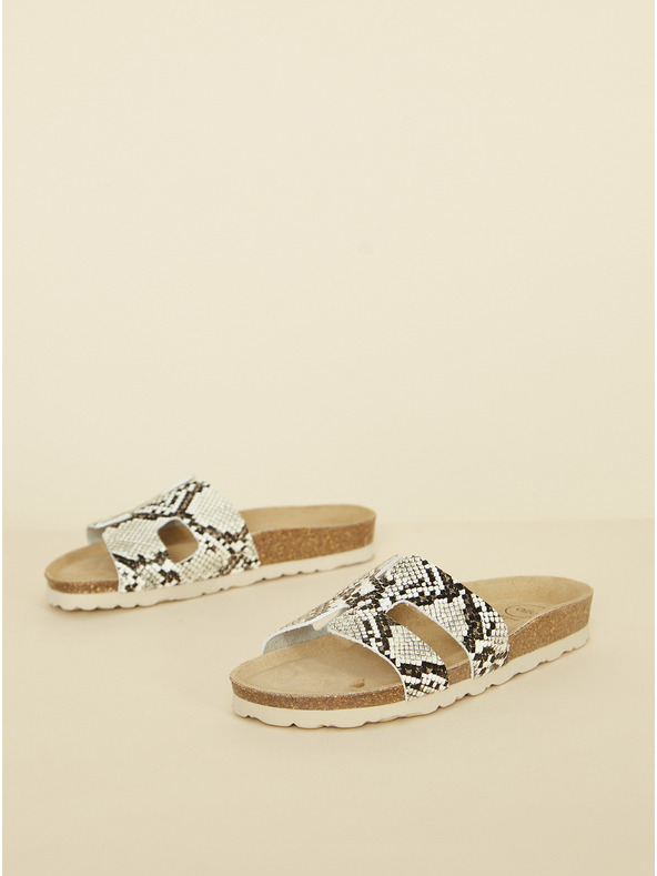 Ojju Bézs színű női kígyómintás papucs OJJU