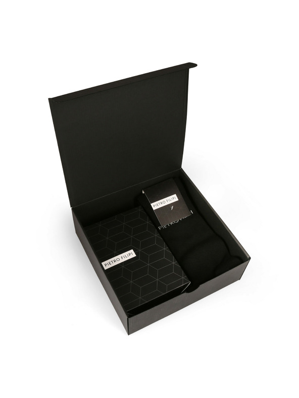 Pietro Filipi Pietro Filipi férfi ajándékcsomag - Három boxer és három zokni szett, fekete