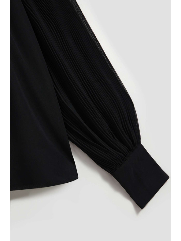 Moodo Fekete blúz áttetsző ujjakkal