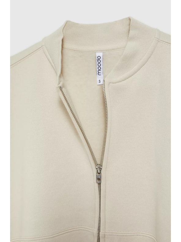 Moodo Krémes bomber dzseki