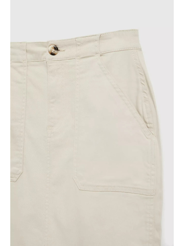 Moodo Bézs szoknya hasítékkal