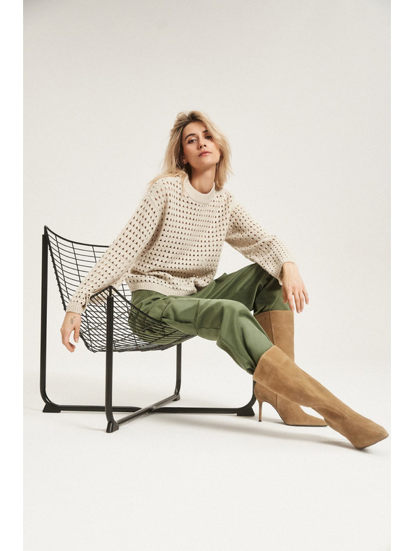 Moodo Krémes lyukacsos pulóver