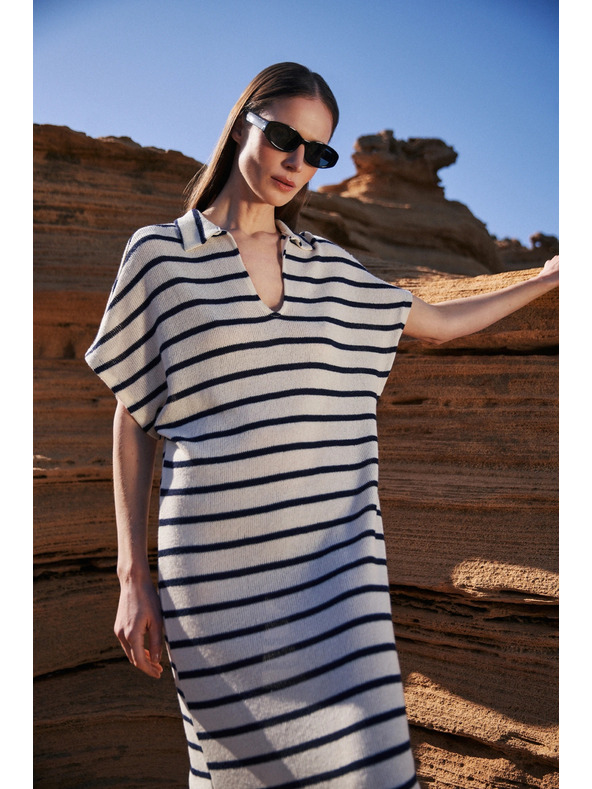 Moodo Laza csíkos ruha